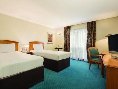 Hotel Ramada by Wyndham Birmingham Solihull - Bild 5