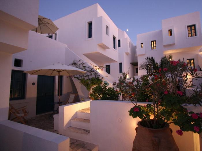 Hotel Oia's Sunset Apartments - Bild 1