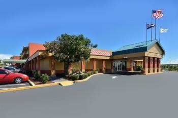 Hotel Americas Best Value Inn Port Canaveral - Bild 1