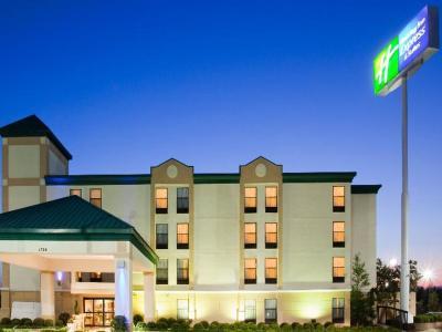Hotel Holiday Inn Express & Suites Fayetteville-Ft. Bragg - Bild 4
