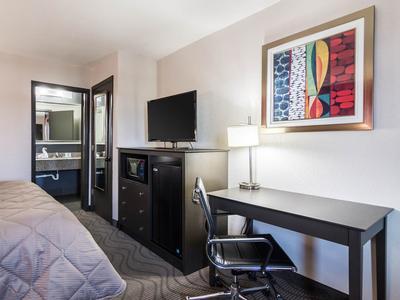 Hotel Clarion Inn & Suites Russellville - Bild 4