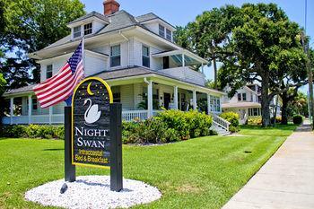 Hotel Night Swan Intracoastal B&B - Bild 1