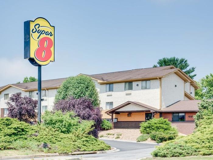 Super 8 by Wyndham Hagerstown - Bild 1