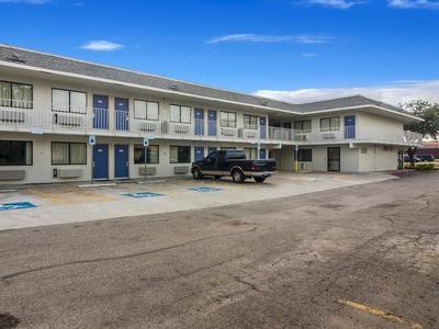 Hotel Motel 6 College Station - Bryan - Bild 5