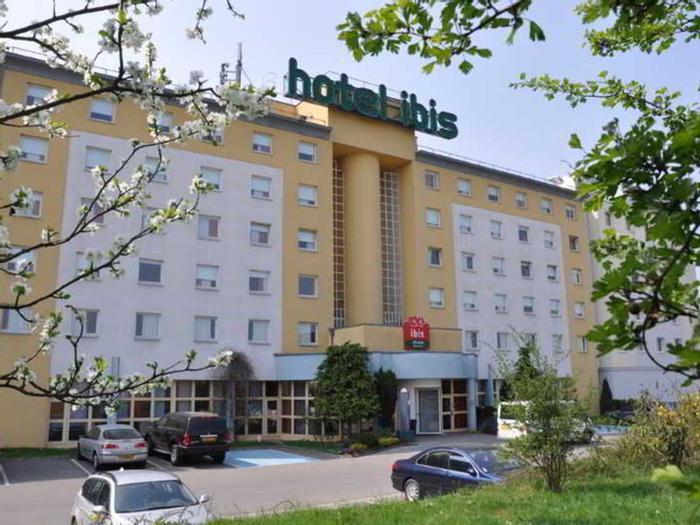 Hotel ibis budget Luxembourg Aéroport - Bild 1