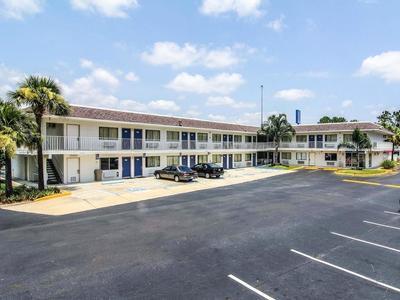 Hotel Motel 6 Jacksonville - Orange Park - Bild 5