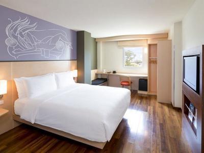 ibis Vientiane Nam Phu Hotel - Bild 2