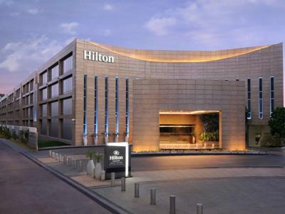 Hotel Hilton Bangalore Embassy Golf Links - Bild 2