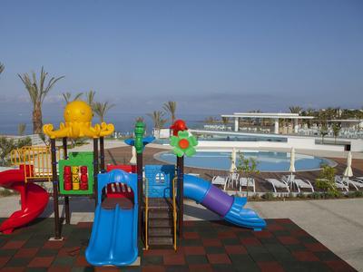 King Evelthon Beach Hotel and Resort - Bild 3
