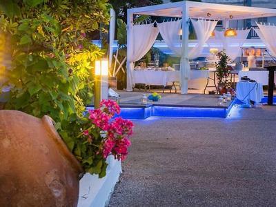 Anemi Hotel & Suites Paphos - Bild 5