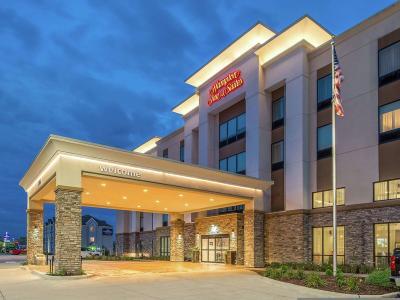 Hotel Hampton Inn & Suites Ames - Bild 2