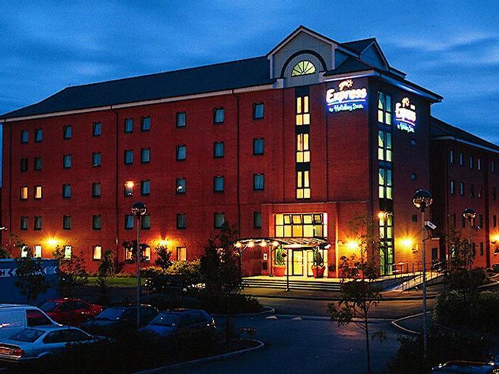 Hotel Holiday Inn Express Birmingham - Castle Bromwich - Bild 1