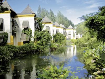 Mövenpick Resort & Spa Karon Beach