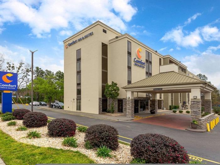 Comfort Inn & Suites Durham near Duke University - Bild 1