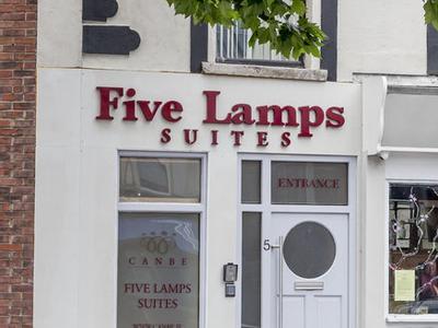 Hotel Five Lamps Suites - Bild 2