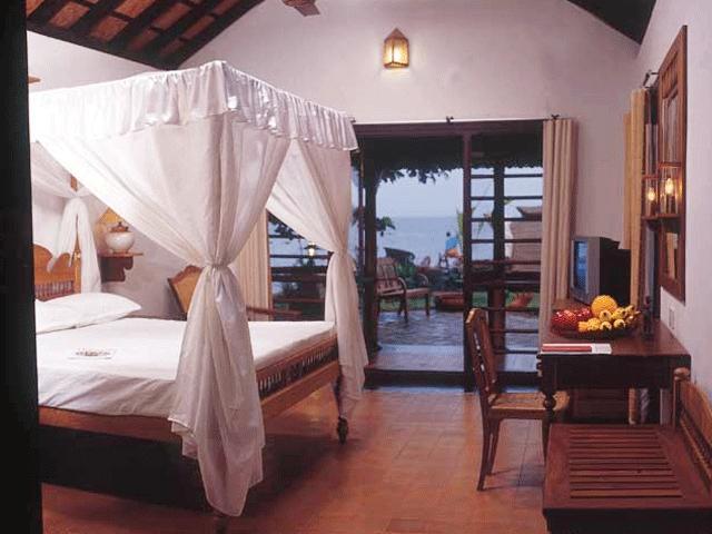 Hotel Punnamada Resort - Bild 1