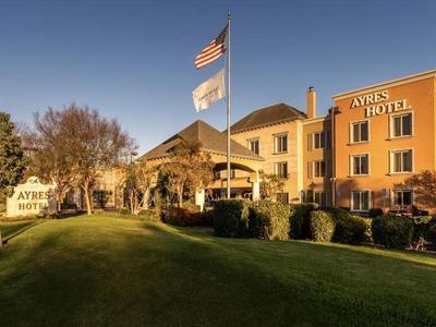 Ayres Hotel Seal Beach - Bild 2