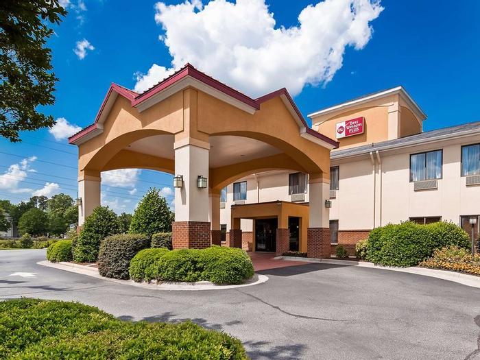 Best Western Plus Suites - Greenville - Bild 1