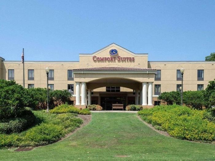 Hotel Comfort Suites Starkville - Bild 1