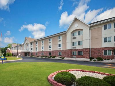 Hotel Days Inn & Suites by Wyndham Green Bay WI. - Bild 2