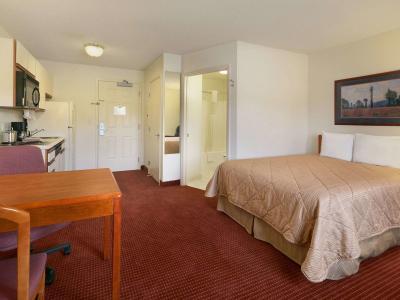 Hotel Days Inn & Suites by Wyndham Green Bay WI. - Bild 3