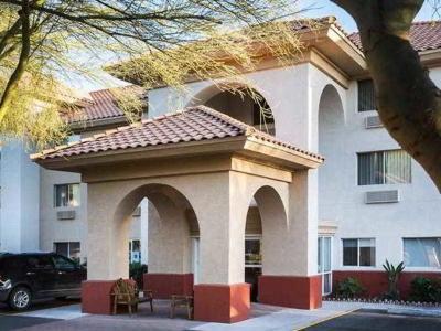Hotel Holiday Inn Express & Suites Phoenix - Mesa West - Bild 3