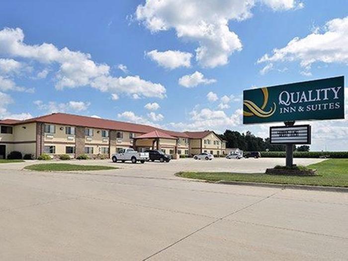 Hotel Quality Inn & Suites - Bild 1