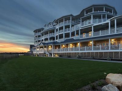 Madison Beach Hotel, Curio Collection by Hilton - Bild 3