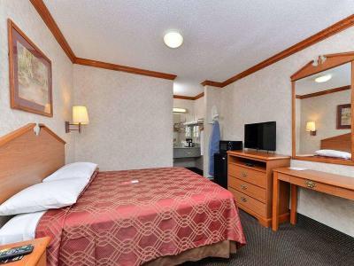 Hotel Econo Lodge - Bild 4