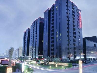 Ramada Hotel & Suites by Wyndham Ajman - Bild 4