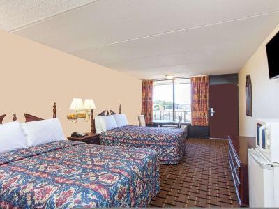 Hotel Days Inn & Suites by Wyndham Pigeon Forge - Bild 5