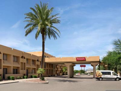 Hotel Ramada by Wyndham Tucson Airport - Bild 2