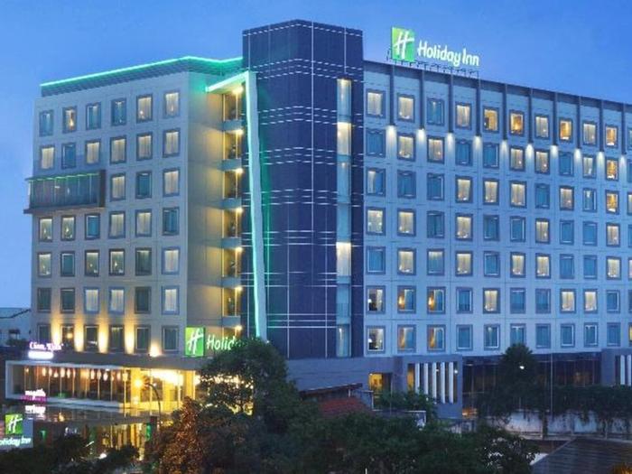 Hotel Holiday Inn Bandung Pasteur - Bild 1