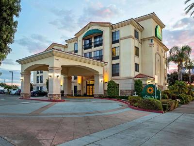 Hotel La Quinta Inn & Suites by Wyndham NE Long Beach/Cypress - Bild 3