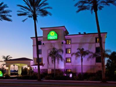 Hotel La Quinta Inn & Suites by Wyndham NE Long Beach/Cypress - Bild 5