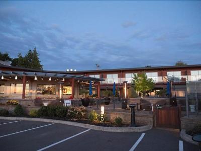 Hotel Qualicum Beach Inn - Bild 3