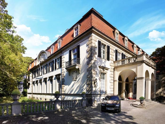 Schlosshotel Berlin by Patrick Hellmann - Bild 1