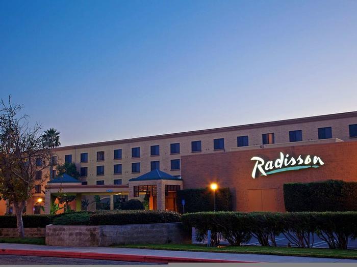 Radisson Hotel Santa Maria - Bild 1