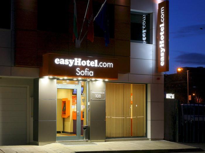 easyHotel Sofia - Bild 1