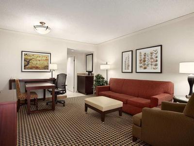 Hotel Embassy Suites Atlanta Perimeter Center - Bild 5