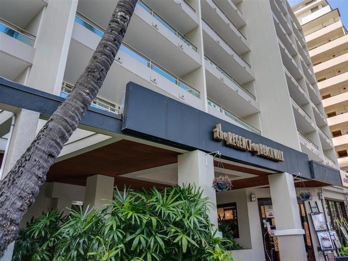 Hotel Regency on Beachwalk Waikiki by Outrigger - Bild 1