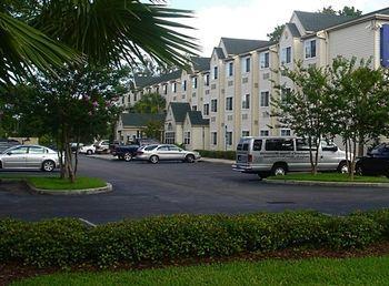 Hotel Hometown Inn & Suites Jacksonville – Butler Blvd./Southpoint - Bild 5