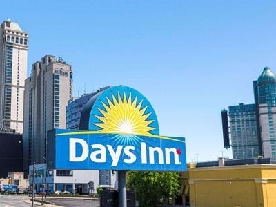 Hotel Days Inn by Wyndham Fallsview - Bild 4