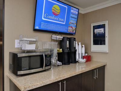 Hotel Comfort Inn - Bild 2