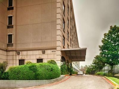 SureStay Plus Hotel by Best Western Houston Medical Center - Bild 2