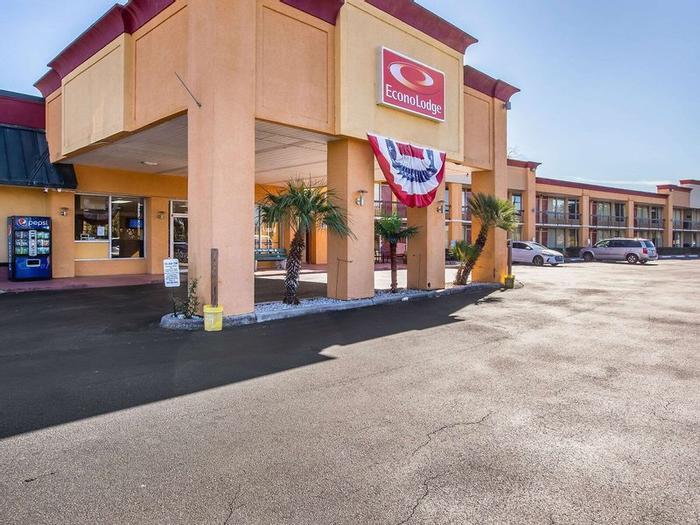 Hotel Econo Lodge Savannah Gateway I-95 - Bild 1