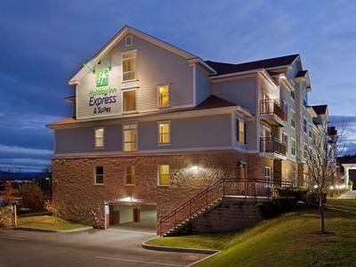 Hotel Holiday Inn Express & Suites - Bild 2