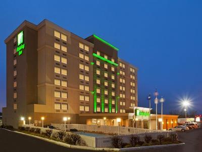 Hotel Holiday Inn Express Richmond - Midtown - Bild 2