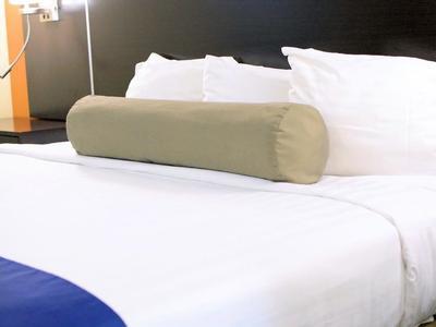 SureStay Hotel by Best Western Meridian - Bild 5