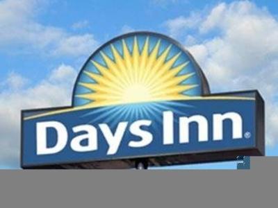 Hotel Days Inn & Suites by Wyndham Fort Pierce I-95 - Bild 4